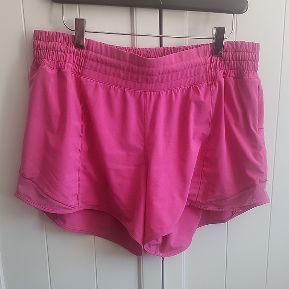 Lululemon Athletica Sonic Pink Hotty Hot HR Athletic Shorts - Picture 9 of 11